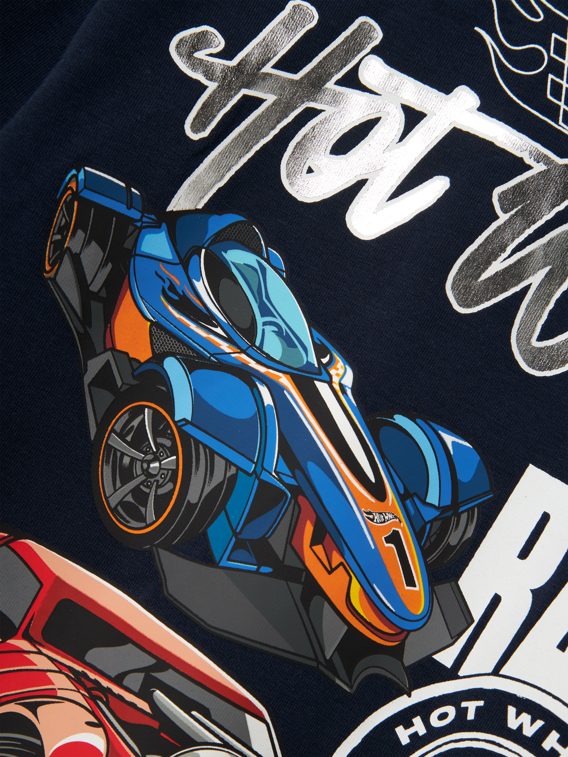 model_shot-front_full